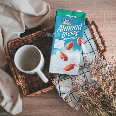 Blue Diamond, Almond Breeze Almond Milk Original 946ml
